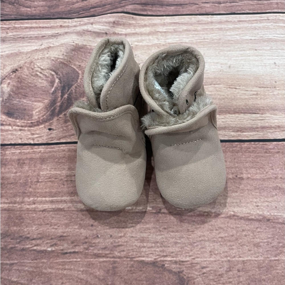 Surprize Baby Tan Booties 6-12 months NWOT